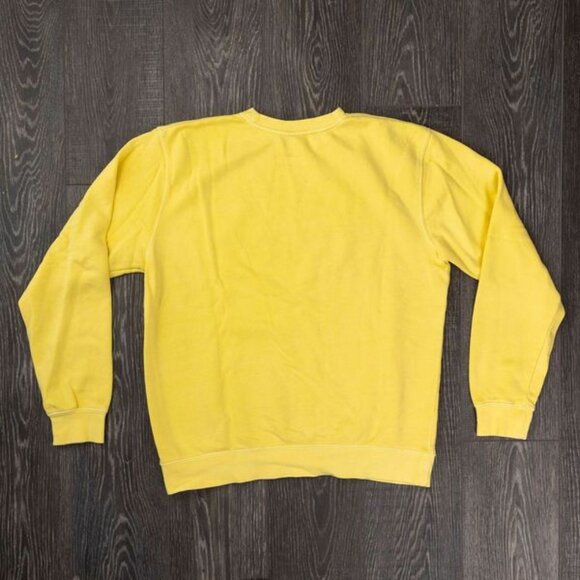 Addison Rae Pouty Face Pastel Yellow Crewneck - Picture 2 of 3